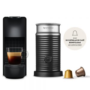 cafetera nespresso con aerocino espumador